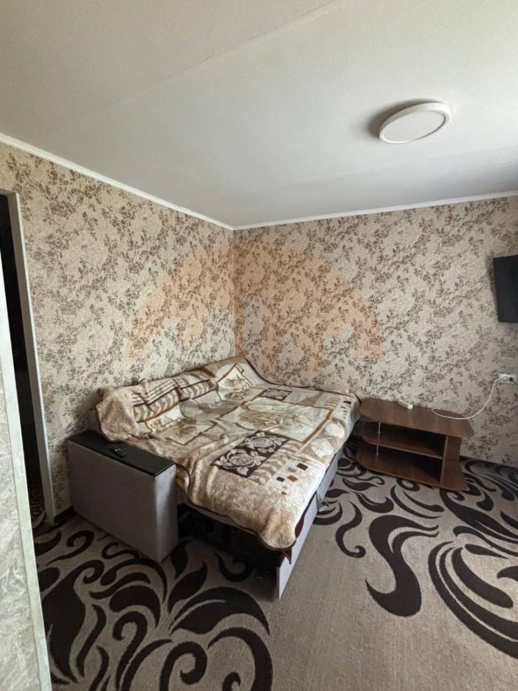 Продажа 1-комнатной квартиры, Крым, Героев ул.,  4