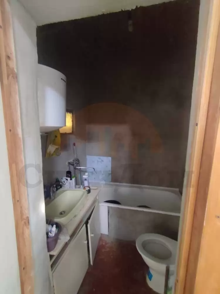 1763876868410
