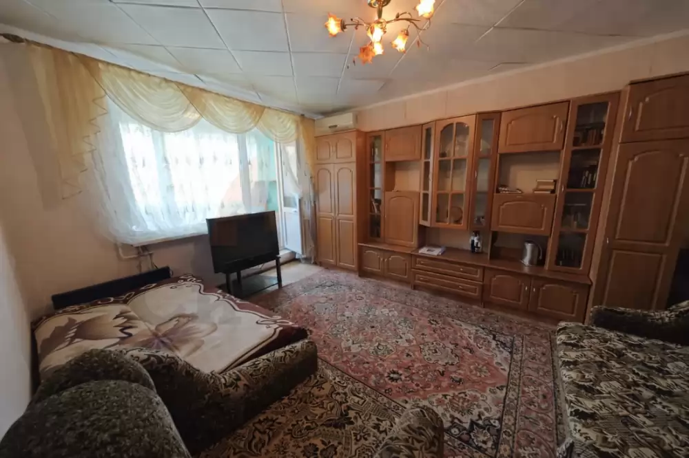 главная